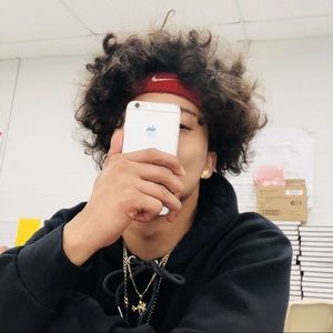 Meet your Posher, Adrian